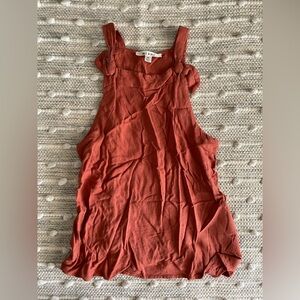 Miami Rust Tank with tie accents on strap